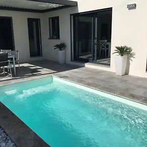 Villa Mawena, Velleron