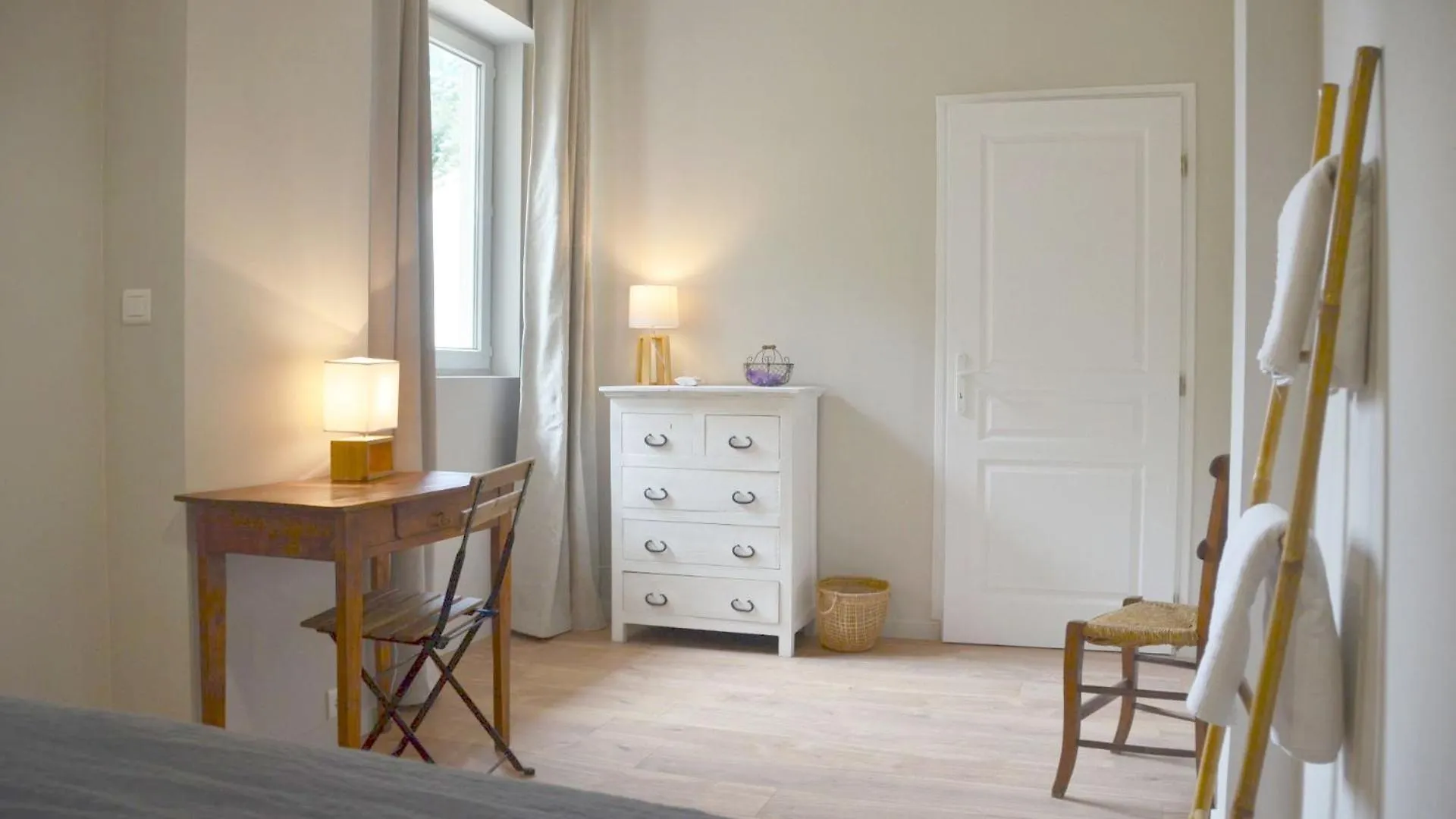 Guest house Les Lavandieres Velleron France